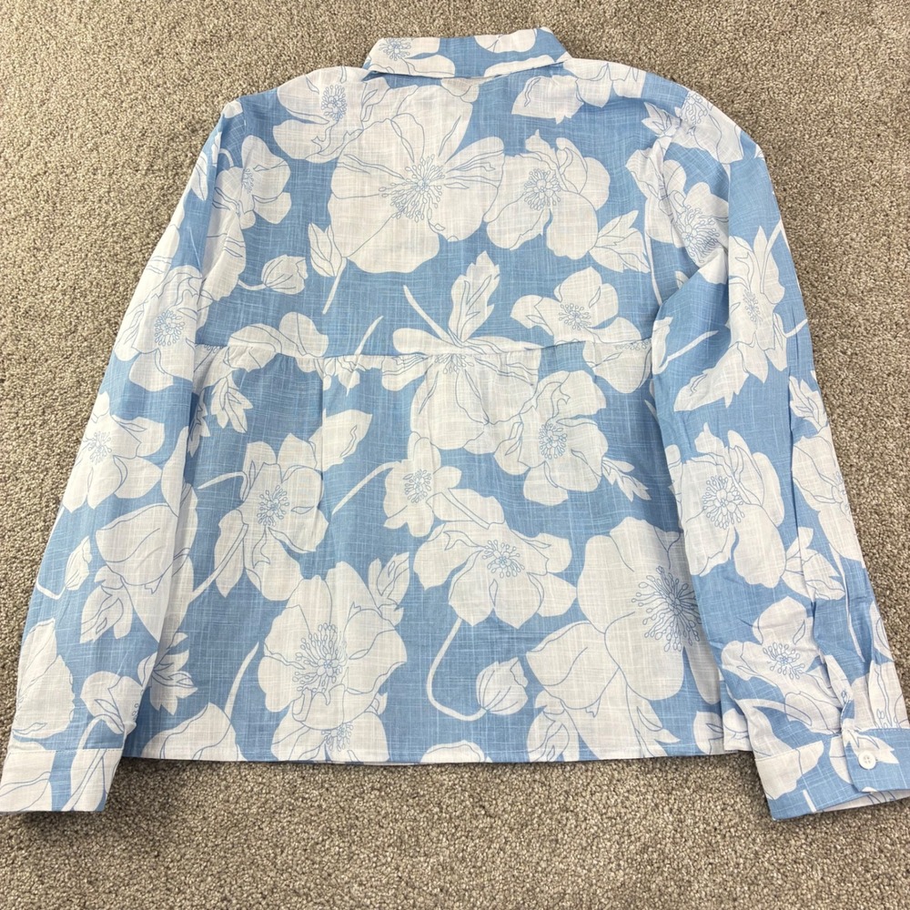 Women's 2X Blue White Floral Button Up Shirt Cottagecore Coastal Lightweight - Picture 8 of 8